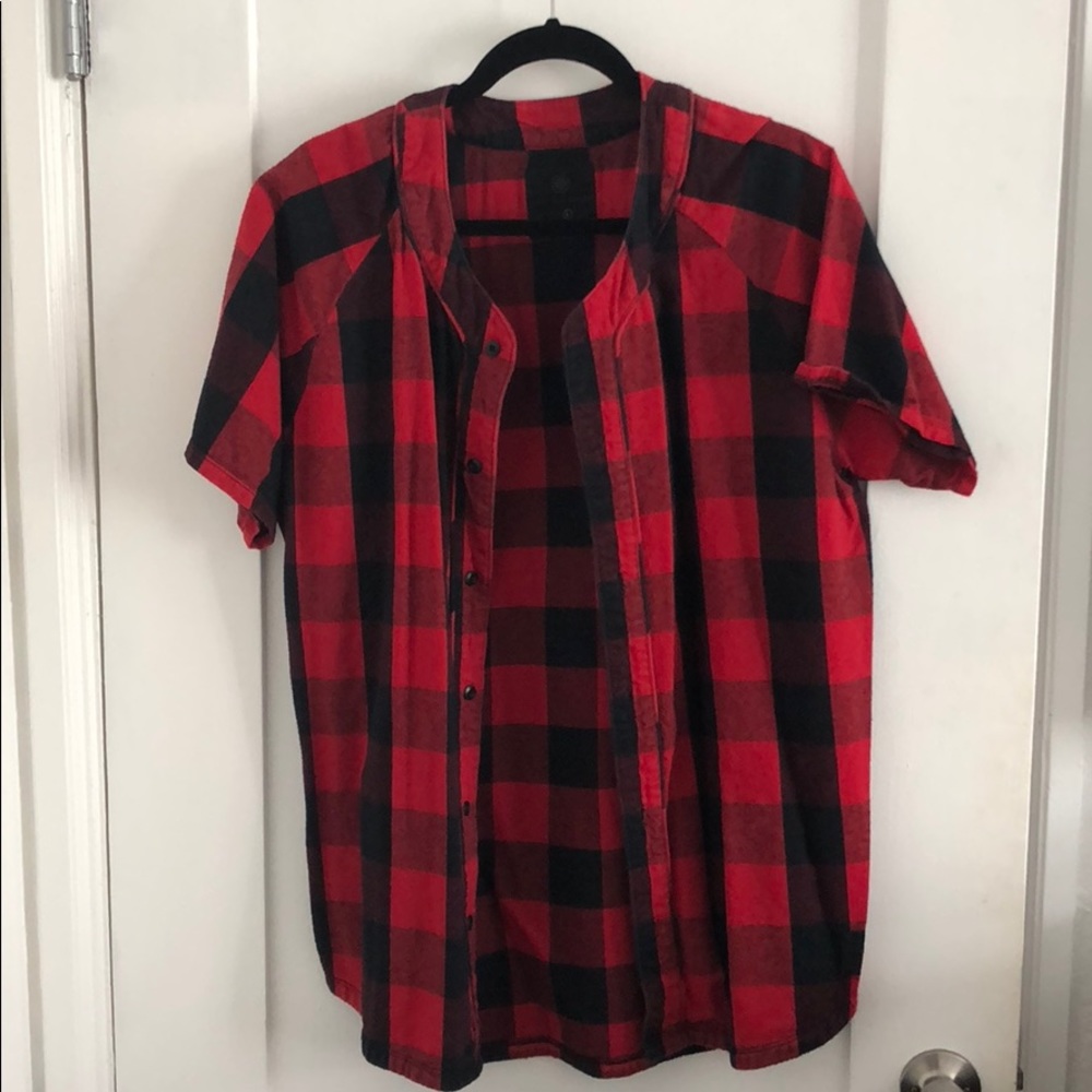 Oversized shirt-sleeve flannel